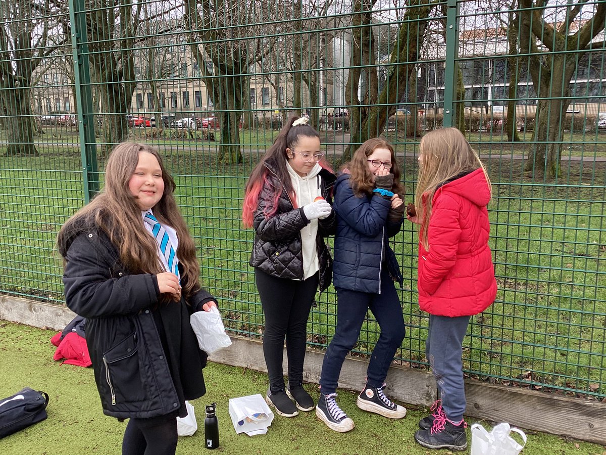 kearney_mr's tweet photo. @GreenhillPS @MissCassells1 Great time at Dunbeth Park for the School of Rugby Festival @CoatbridgePE. Thank you @CoatbridgeHigh @CallumWDRFC https://t.co/JrLU0uvy5c