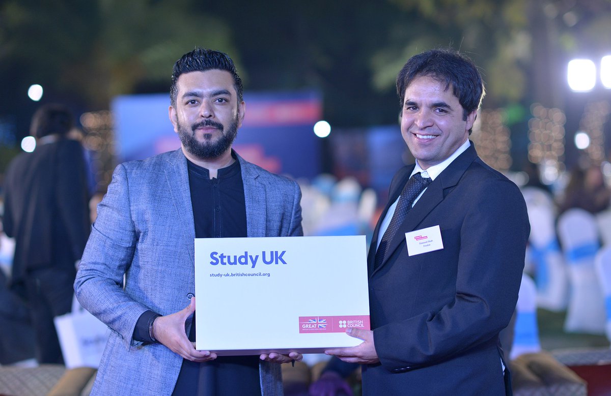 dawoodtareen1's tweet photo. A beautiful evening @GovOfPunjab @MBalighurRehman @MaaryaR @pkBritish 
#UKAlumniawards
#StudyUK
#BritishCouncilPakistan https://t.co/RPmohqCH8j