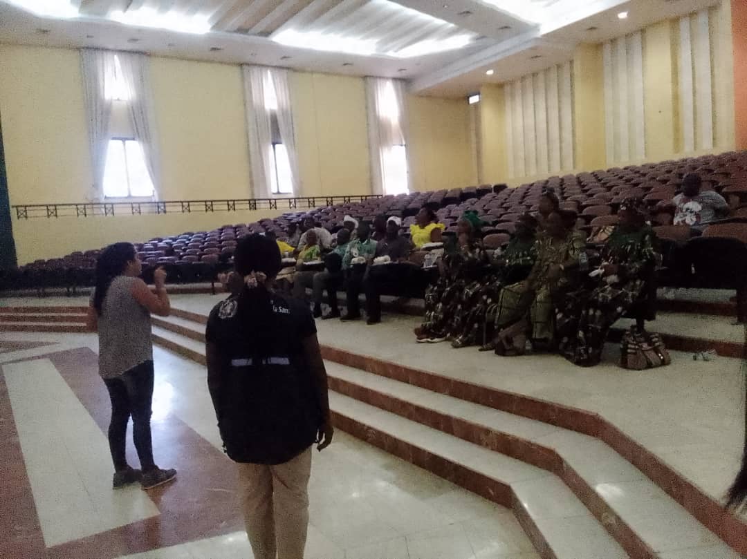 GuineaSalud's tweet photo. 🗓📚Continúan los trabajos de formación y sensibilización social en los DS de Ebibeyin y Mongomo sobre #Marbugvirus, destinados a líderes sociales con un total de9⃣9⃣participantes.
#universalhealthcare #medicareforall #saludparatodos  @oms_ecuatorialG @UNICEFGuineaEcu https://t.co/VA4mXSsAIy