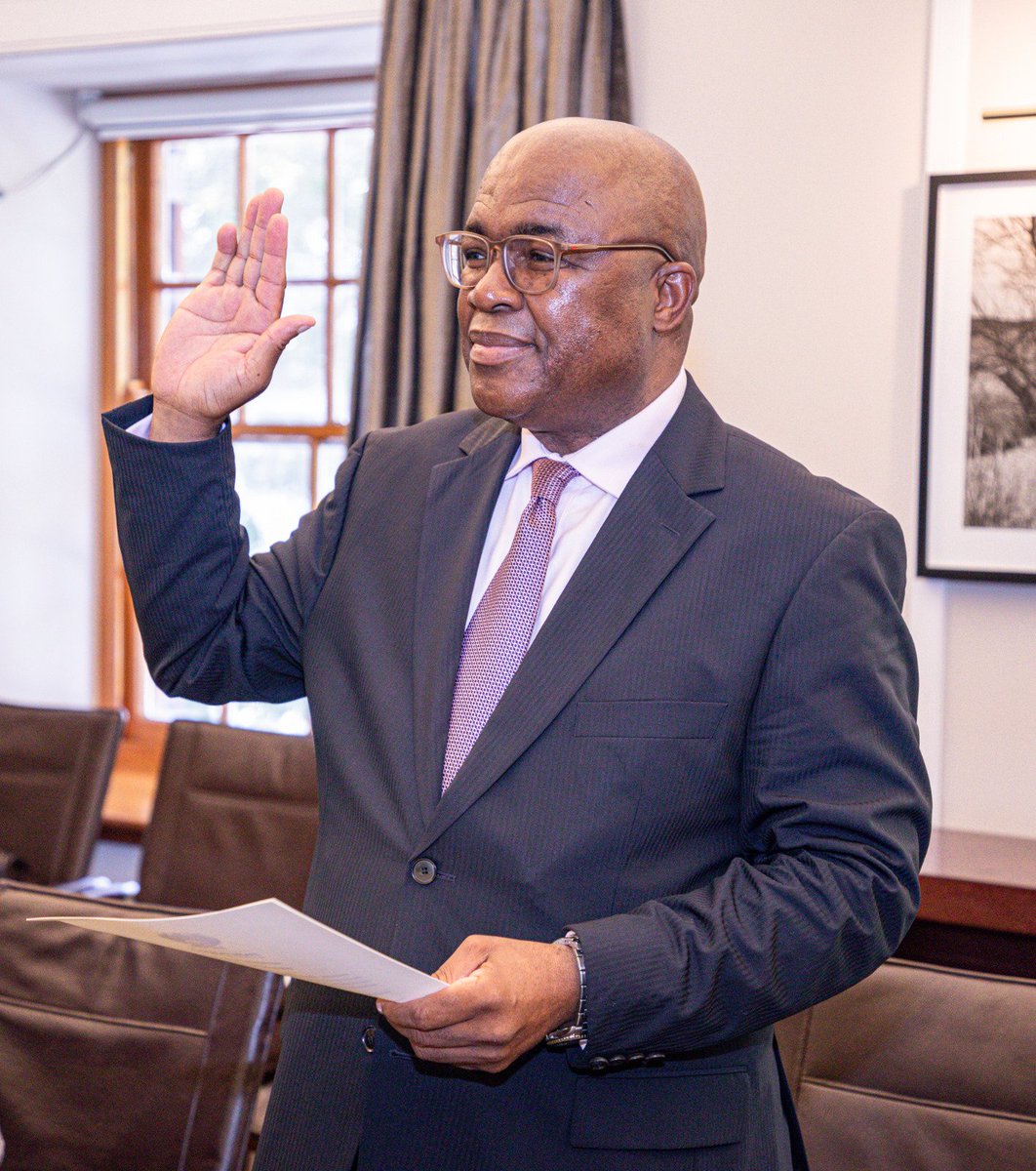 ANCParliament's tweet photo. New ANC MPs sworn in:

Three new ANC Members of Parliament, namely, Ms T V Tobias, Mr M D Monakedi and Ms P A Phetlhe, were sworn in by the Deputy Speaker today, 15 March 2023. https://t.co/2ysgoug1IP