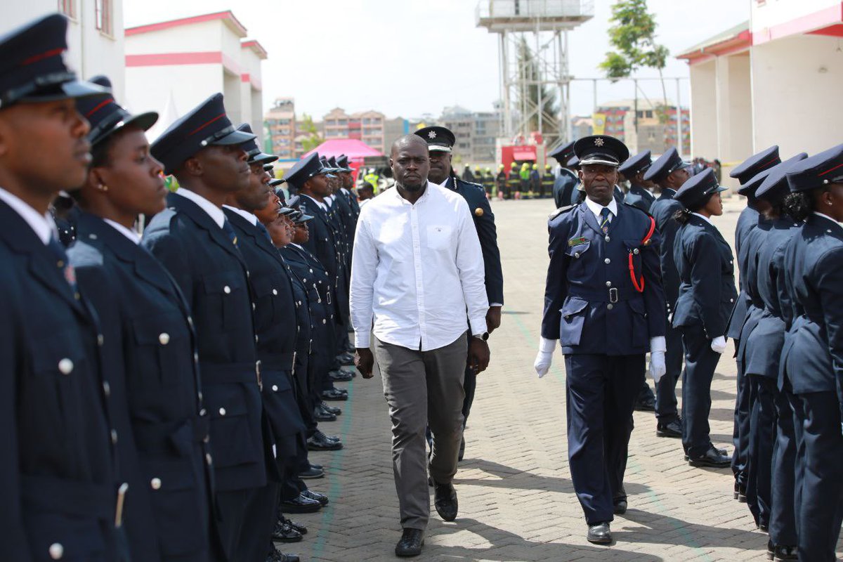 SakajaJohnson's tweet photo. I’m immensely proud of our newly enlisted fire servicemen and women who successfully went through training and had their passing out parade today. Serve our people diligently. https://t.co/XZI3IfeelX