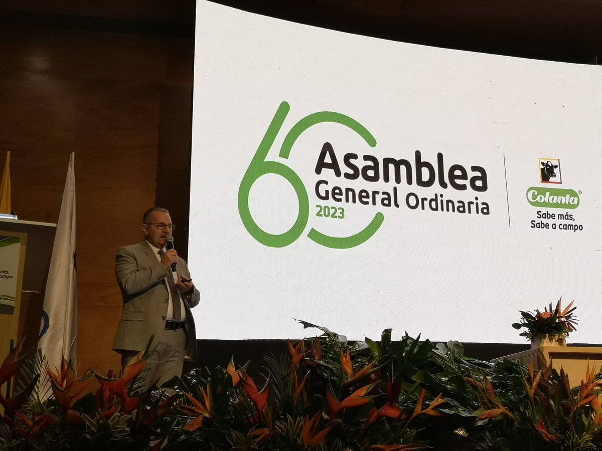 ColantaOficial's tweet photo. 🐄💚 Durante la Asamblea General Ordinaria de Asociados Colanta reafirmamos que el cooperativismo es la fuerza que impulsa el desarrollo y bienestar del campo colombiano. #AsambleaColanta2023 https://t.co/jH0t8vgDvO