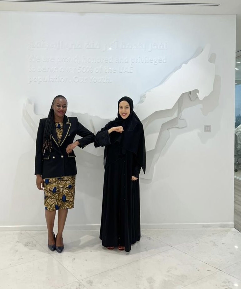 ChidoMpemba's tweet photo. The @AU_YouthEnvoy congratulates the UAE Minister of Youth H.E @shamma on her role in the Cop28 UAE Leadership as the Youth Climate Champion for Cop28. She looks forward to working with her &amp; to support her vision in championing youth participation
#AfricaYouth
@AUC_MoussaFaki https://t.co/dqehvKgGZl