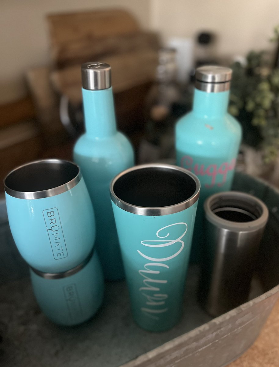DawnBauer1111's tweet photo. @Manda_PI @TracyhvFun @BrandiNChurch @Jamzsmada @Brumates Oh lord…I’ll have to grab my Corkcicles and Brumates out too I guess! #brumates #corkcicles #WineMoms #Cheers https://t.co/ocnFziw5vb