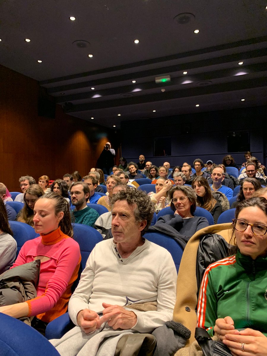 sequences7's tweet photo. Notre Masterclass "l'après Séquences7" a fait salle comble hier à la @SACDparis ! Le moment d'échanger et fêter les réussites de nos collègues @clemeleb, @helene.hassoun et @nicolas.rob "quand on se réjoit plus du succès des autres, il faut penser à changer de métier" https://t.co/8PYD9bUz0z