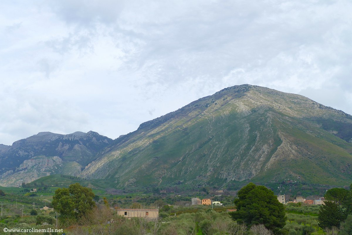 CarolineMills99's tweet photo. But... once on the open road, #Sicily offers extraordinary scenery crossing through the middle of the island. Penultimate leg of my #camping #roadTrip from UK to @VisitMaltaUK. #BGTWMalta #MoreToExplore @TravWriters https://t.co/24ytGLMJ3N