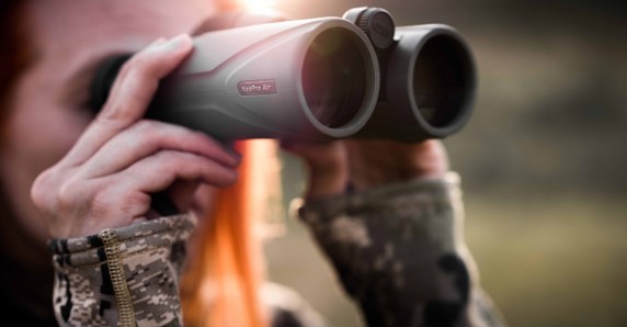 The MeoPro Air binoculars combine modern designs with an ergonomic shape and an open bridge that fits comfortably in your hand. The perfect pair of binoculars for your birdwatching needs.

Available in 8x42 HD and 10x42 HD.

#ammotecuk #meopta #meoptaoptika #optika #birdwatching