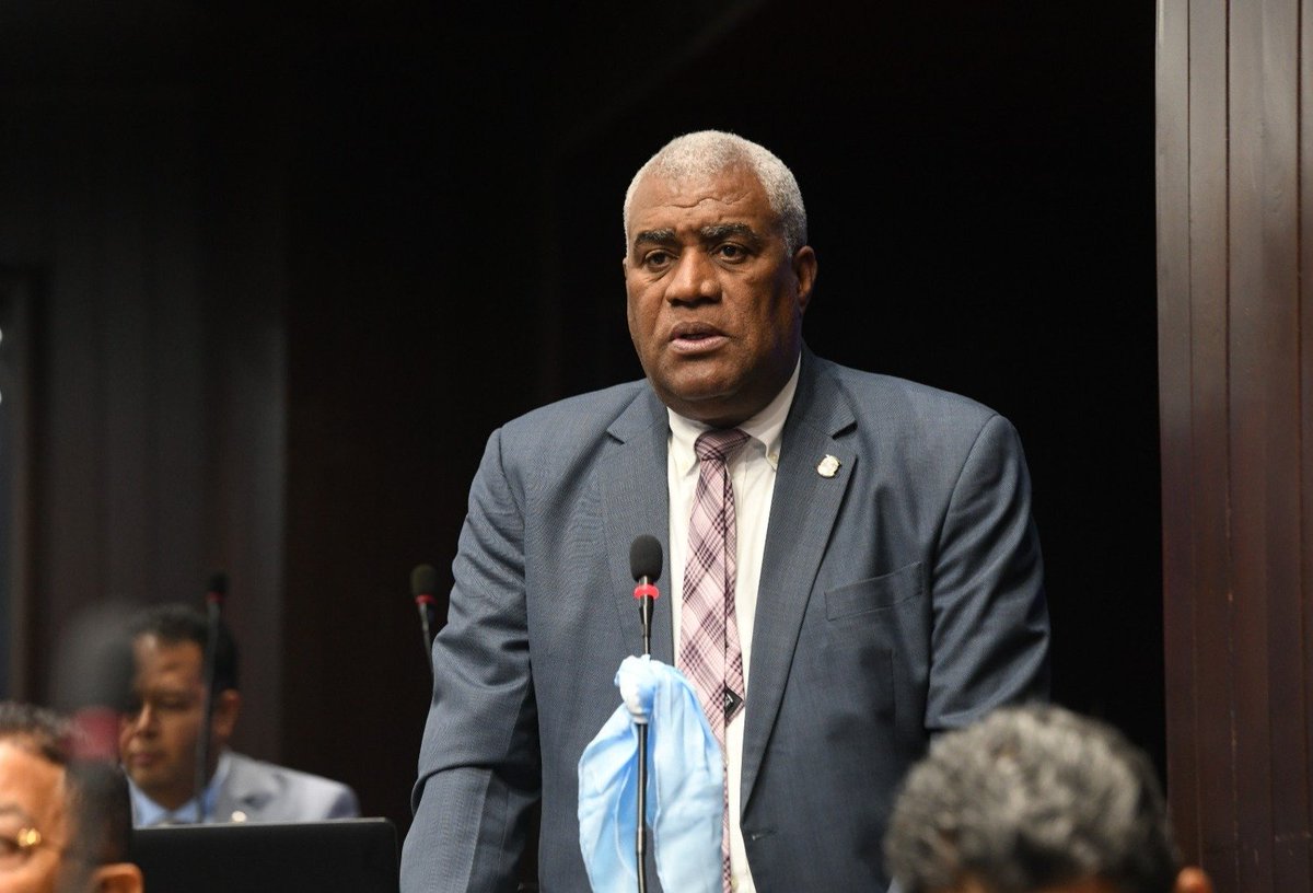 Cámara de Diputados de la República Dominicana (@diputadosrd) on Twitter photo El diputado <a href="/juanAMedinaS/">Juan Medina</a> afirma que este proyecto se traduce en vida, ya que el reciclaje es vital para garantizar la reducción de tala de árboles y aporta a la reforestación. Solicita el voto favorable al proyecto que sería un voto favorable al mundo. #DiputadosRD El diputado <a href="/juanAMedinaS/">Juan Medina</a> afirma que este proyecto se traduce en vida, ya que el reciclaje es vital para garantizar la reducción de tala de árboles y aporta a la reforestación. Solicita el voto favorable al proyecto que sería un voto favorable al mundo. #DiputadosRD