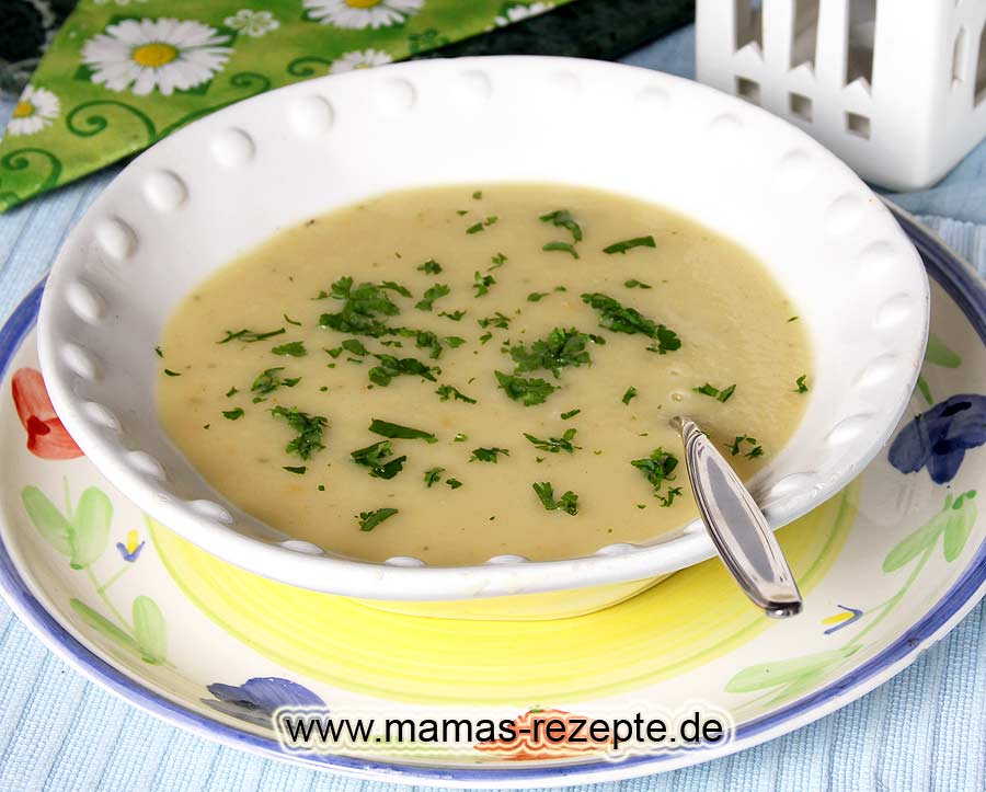 MamasRezepteWeb's tweet photo. Neues auf Mamas Rezepte: Pastinaken Suppe - https://t.co/f8v2A1ve2x https://t.co/LB7iUM4OZs