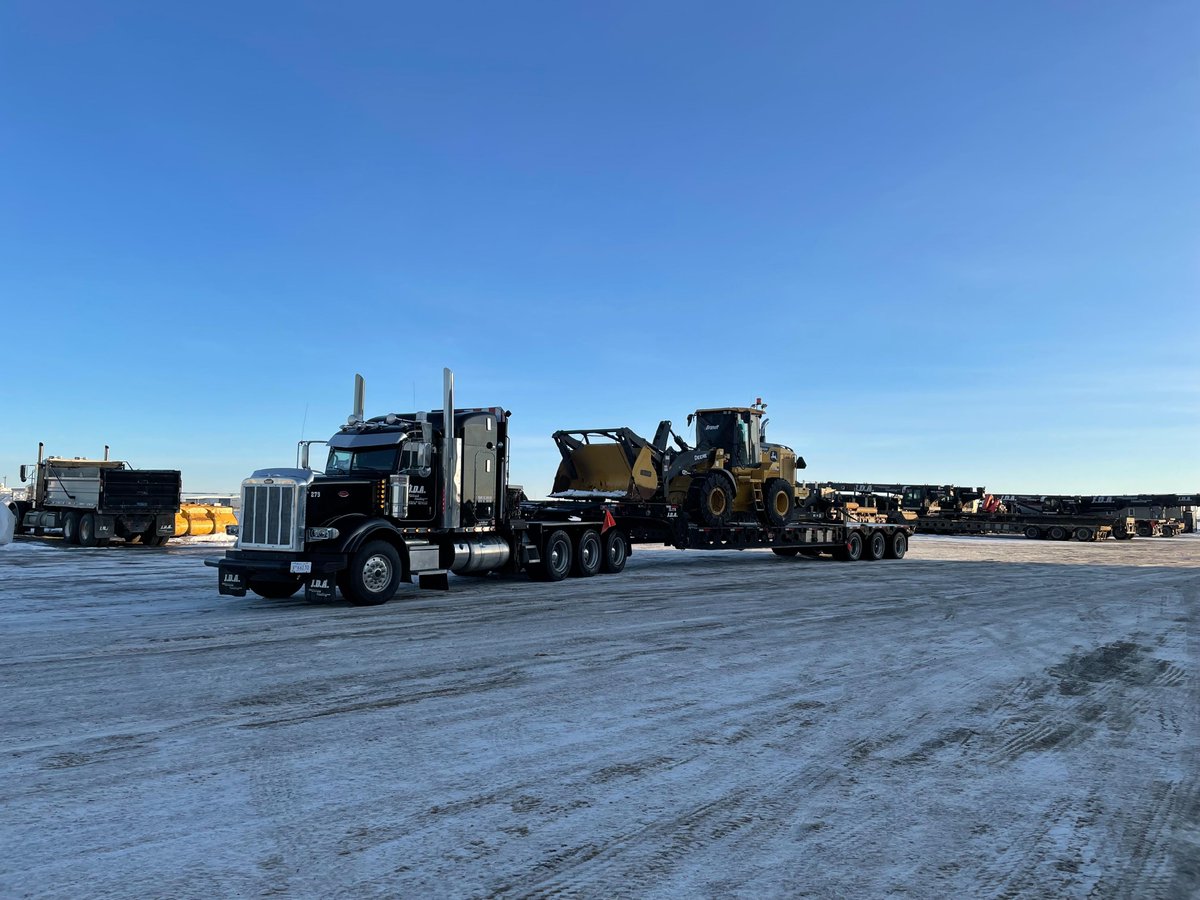 JDAVentures's tweet photo. Freight is what we do. Logistics is who we are. ποΈβ
πͺ
Visit our full services list here π https://t.co/3jVb42kH2C
.
.
.
#jda #whitecourt #grandeprairie #jdateam #cranes #pickers #hauling #transportationservice #oilfieldhauling #jdaoilfieldhaulingandcranes #oilfieldequipmen... https://t.co/14vz8oPO92