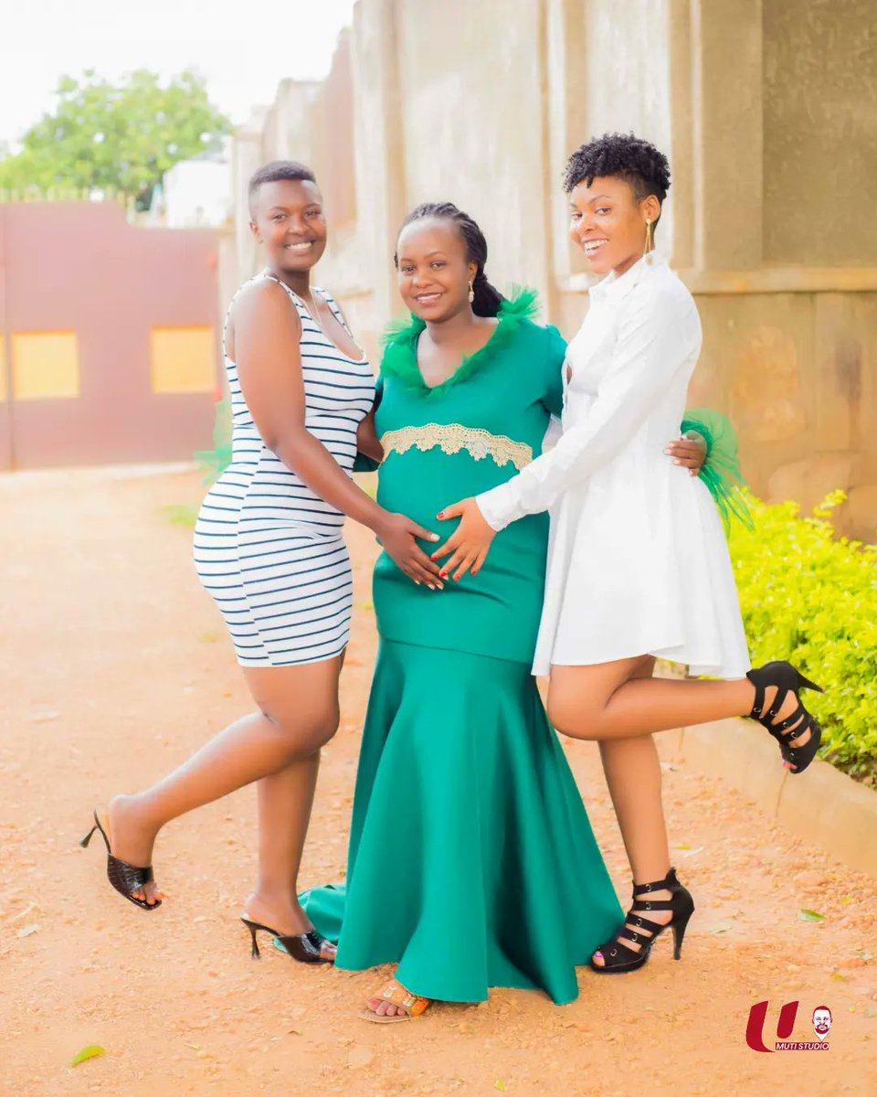 umutistudio's tweet photo. Congratulations wanjye @ingridocastle 😍 usubireyo nta mahwa nukuri ☺️ Nyagasani Abahezagire nuwo Muziranenge 🙌🏾
Photo: #UmutiStudio🏆
#LaCasaDeLosRecuerdos📸🎥 https://t.co/s4xpFRUNFF