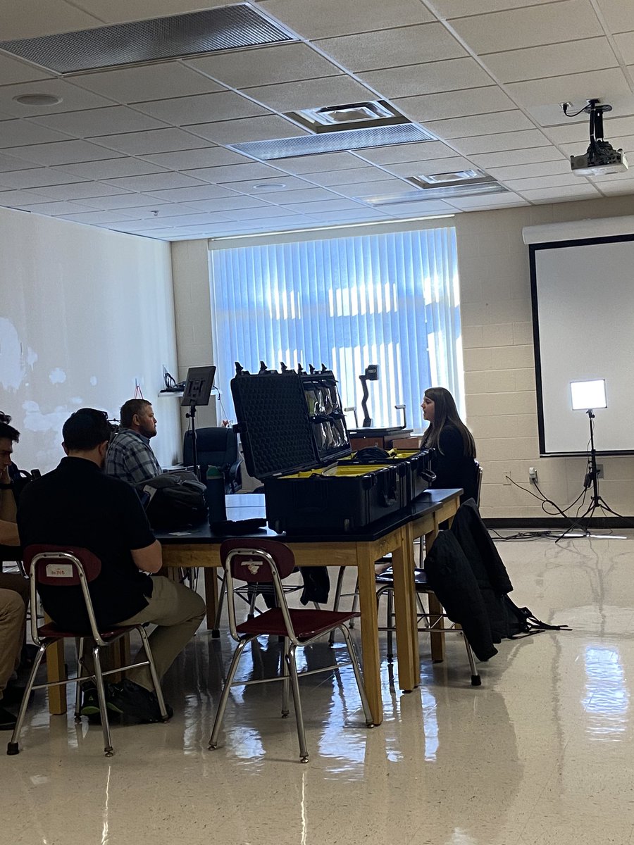 AmandaAmnicks's tweet photo. Enjoying a day of great instruction and amazing educator follow-up interviews  at West Creek Middle with @TeachingChannel https://t.co/sZeo2COqcI