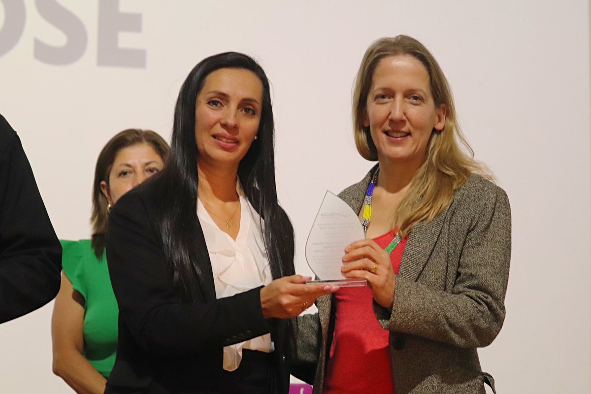 PNUDEcuador's tweet photo. Felicitamos al @patronatosj por su campaña #DonaConResponsabilidad.
El PNUD Ecuador ha trabajado a través de #Thinkia para implementar un espacio de innovación social que fortalecerá los servicios que ofrece la institución municipal a sus usuarios. Agradecemos el reconocimiento https://t.co/Ce9HruPnAo