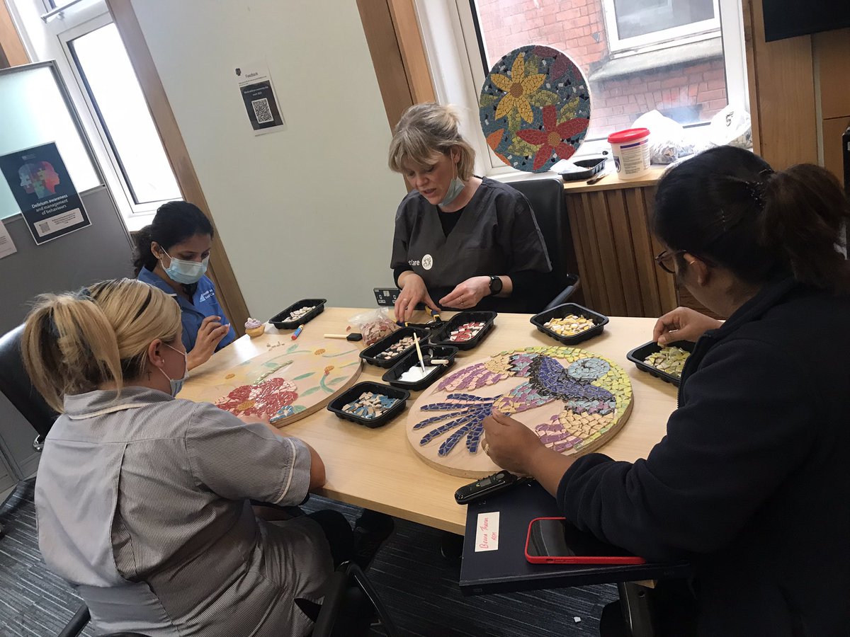 Sarah Moreland tweet media