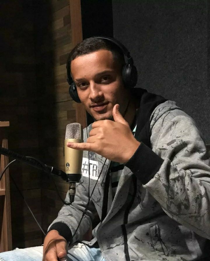 sagazrn's tweet photo. ROMANCE COM PUTARIA 2 tá na pista família 🚀🔥🙏🏼
👇🏼👇🏼👇🏼👇🏼👇🏼👇🏼👇🏼
https://t.co/zdFL0HEFXd https://t.co/OaJl7RJQ5V