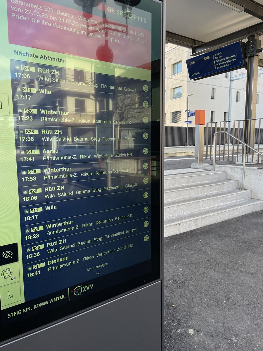 Versicherix's tweet photo. @sbbnews, wozu dient dieses Ding genau? Mit der Info auf dem Display kann ich nichts anfangen, da wir nicht in Turbenthal sind und beim Drücken der Infotaste reagiert keiner! https://t.co/HpzzqZTYfO