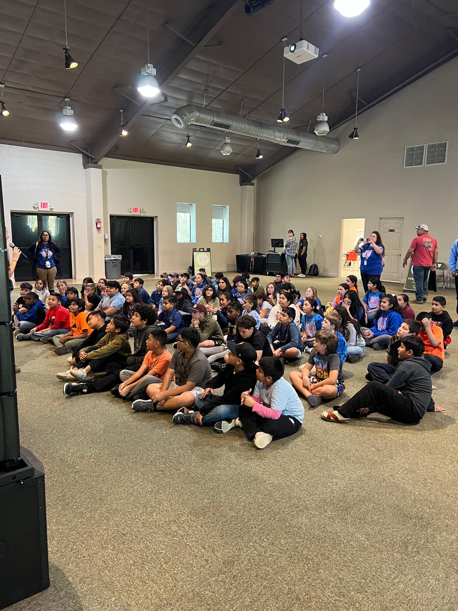 Our 5th grade #SMES_Tigers have arrived a Carolina Creek and are ready for the fun to begin!  #ncisd