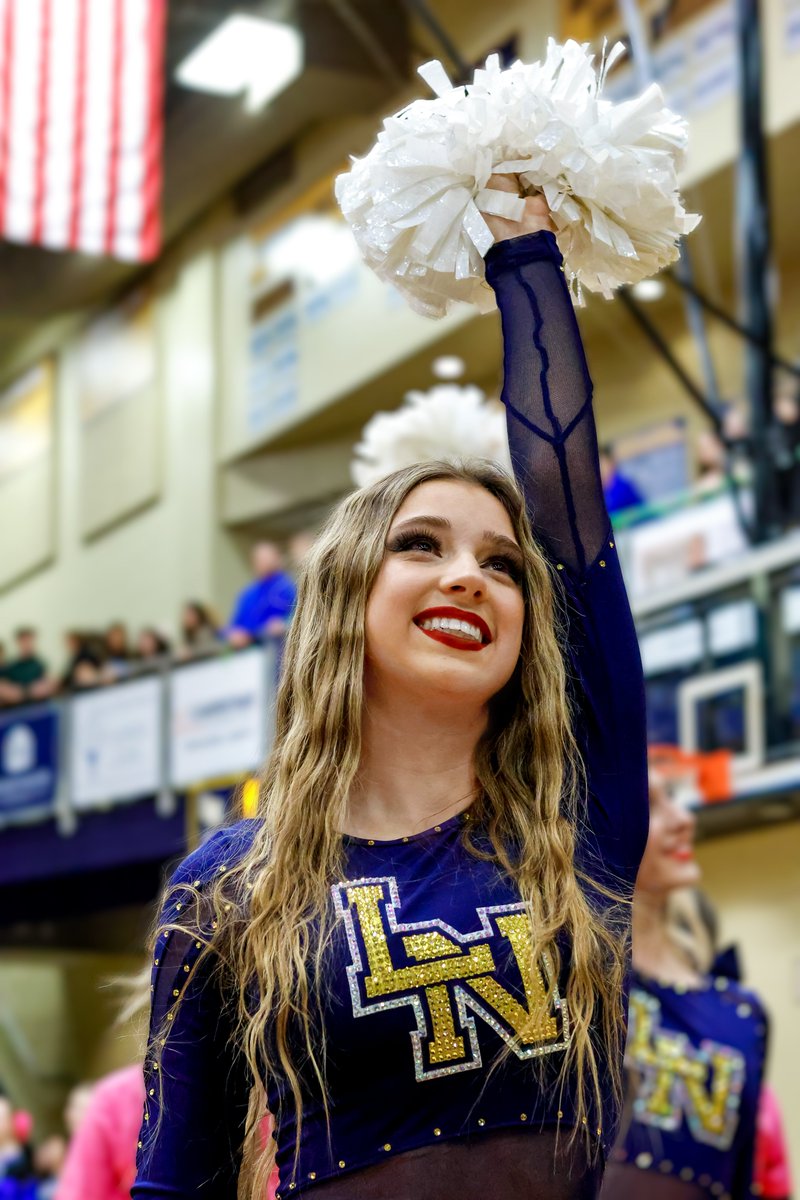 Hoskins Action Shots tweet media