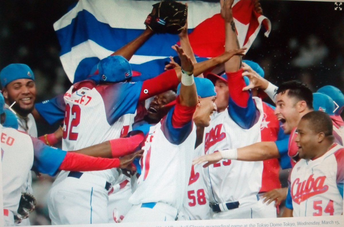 AntonioMuozlva1's tweet photo. #TeamAsere está en semifinales del #ClasicoMundialdeBeisbol2023,muy a pesar de los malos augurios y deseos de OtaoLoca,RaiselLLorón y compañia...A MI TEAM Y EL DE MILLONES NO LES PESA LAS CUATRO LETRAS LAS LLEVAN MUY BIEN PUESTAS. https://t.co/xLRNefCTXu