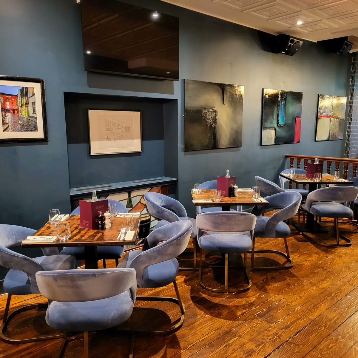kozi224's tweet photo. Up and open #TeamDL #CrowStreet
We've launched an all-day menu for the first two weeks to test the waters, served every day from 11.30 am to 9 pm with a fancy new wine, beer, soft drinks, and cocktail menu 😋
Only walkins for the first week, so it's first come, first served! ❤️ https://t.co/MEaxqTaz01
