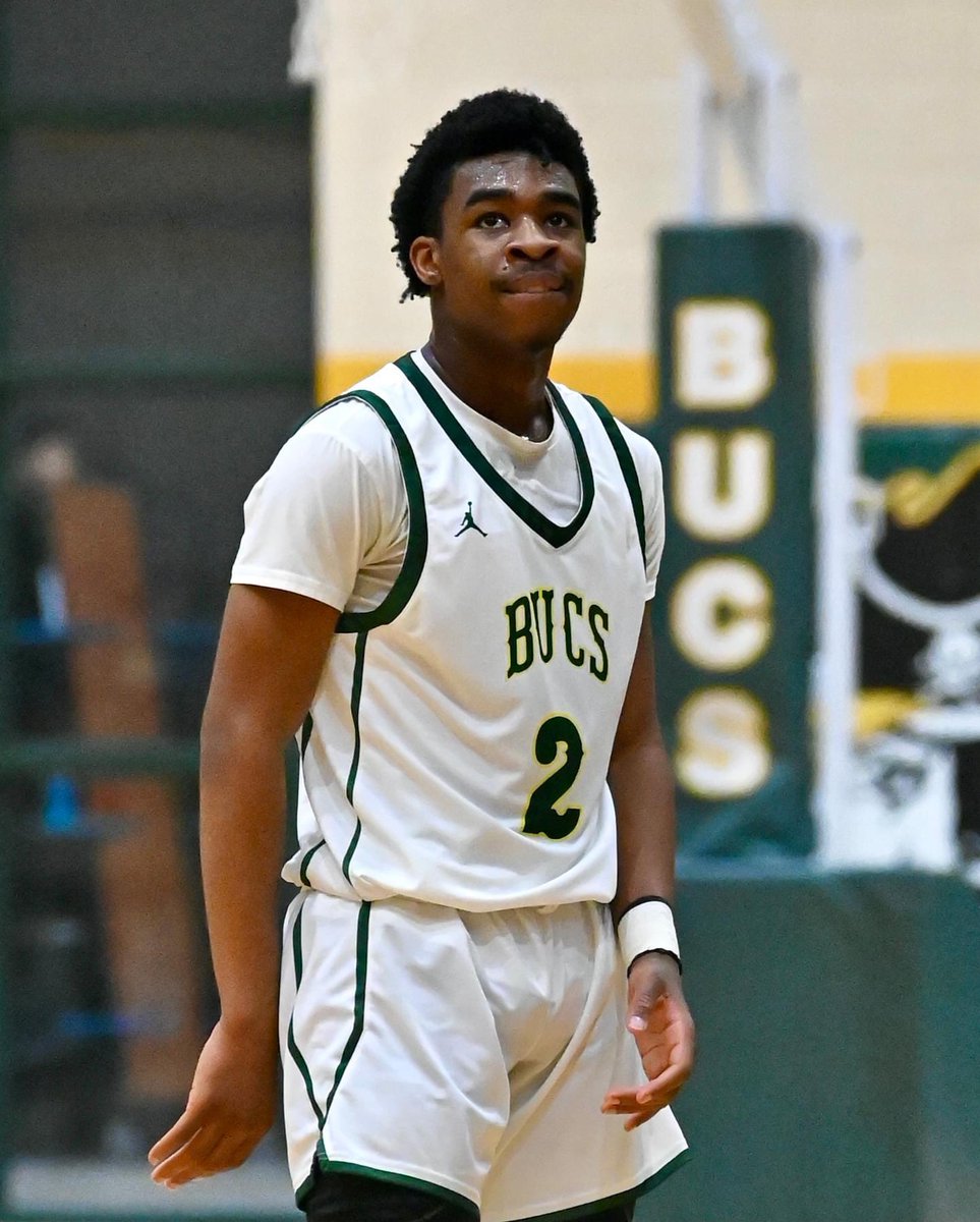 ECRunninBucs's tweet photo. Congrats to our guy @jacoby_perrault for being selected to the All-Region team! 

@AshlyElamSports @saphirec98 @hoopinsider https://t.co/UIPPtnd6dD