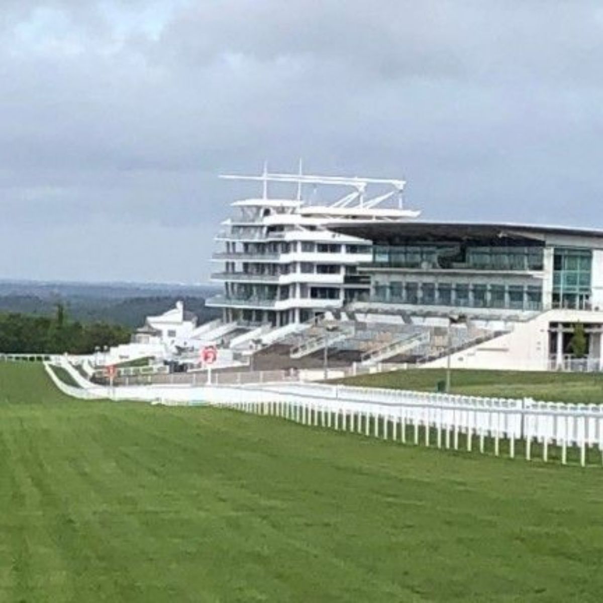 Junior Citizen Event: Year 6 go to Epsom Downs  stpaulsschool-dorking.co.uk/news/?pid=128&…