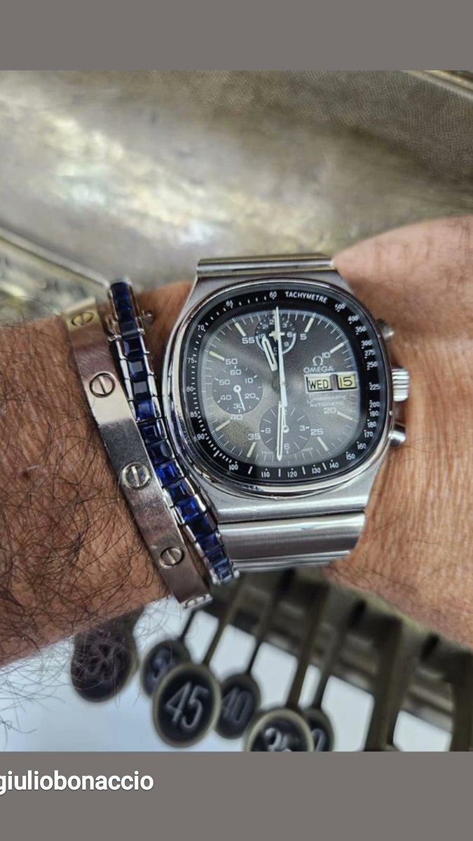 giuliosax's tweet photo. Omega Speedmaster 176.014 Vintage ,So Called TV.
Chronograph,day ,date,24hours Time ,Caliber lemania 5100 base baby or 1045 Omega ,in copper..
Tropical Dial with English Calendar .
Me love this one .
Not for sale .
#Omega #omegaspeedmaster #omegatv #geraldgenta #chronograph #day https://t.co/GJTuKEgynR