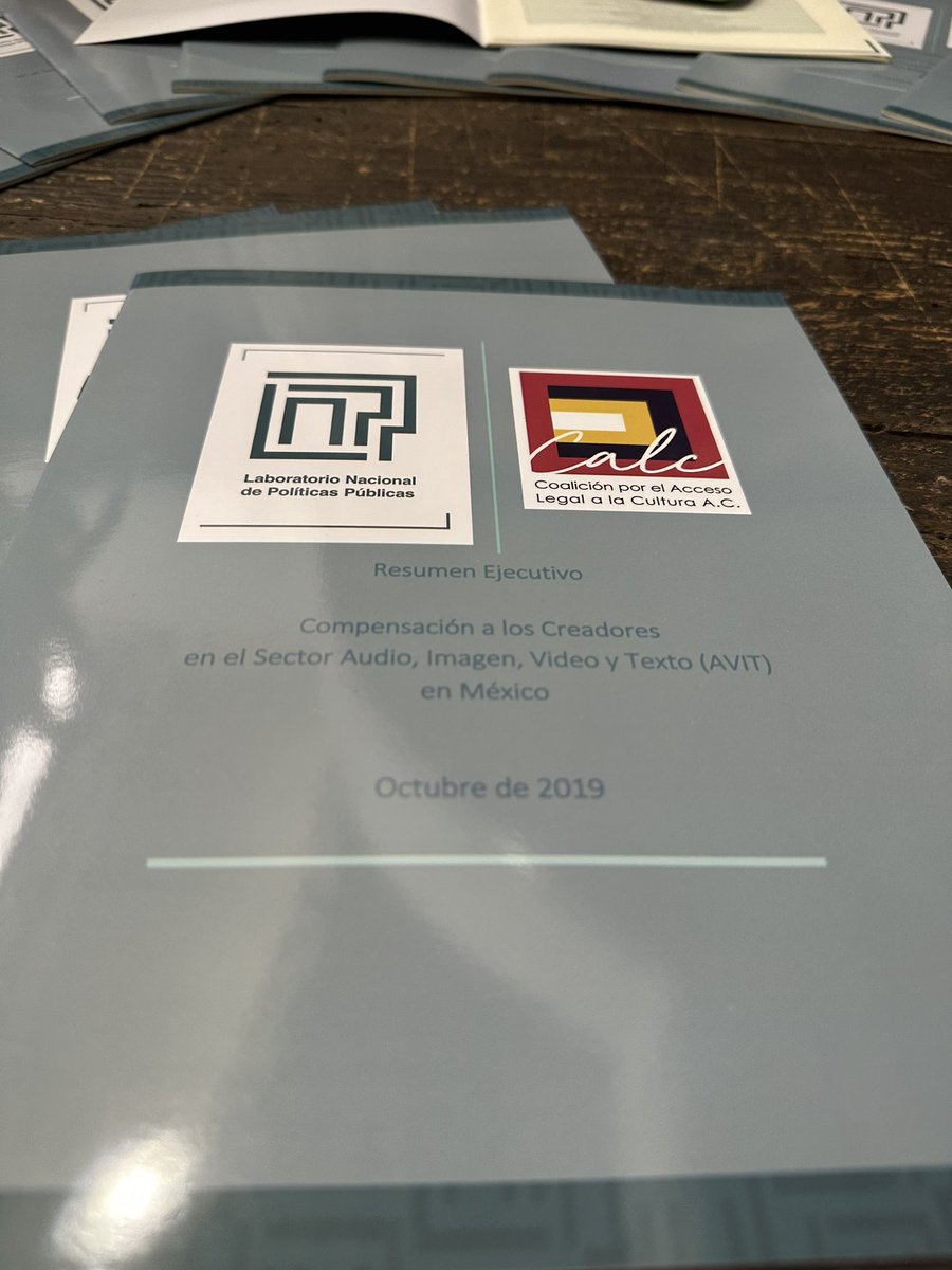La tecnología, el arte y el derecho deben quedar balanceados… En más de 70 países ya hay #remuneracioncompensatoria y no pesa sobre el consumidor… La protección de la propiedad intelectual debe implementarse en #México. Gracias <a href="/CANIEMoficial/">CANIEM</a> <a href="/FsebastianE/">Fundación Sebastian</a> y #CALC <a href="/syntekoficial/">Prakash Panta</a>