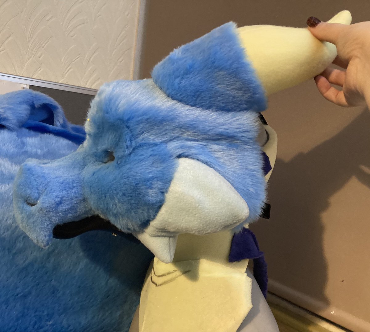 RandDfursuits's tweet image. Fluffy face stage lol. Just finishing all the stitching and will start sticking this all down, and get the final trim done.
#fursuit #fursuitmaker #fursuitbuilder #fursuitwip
