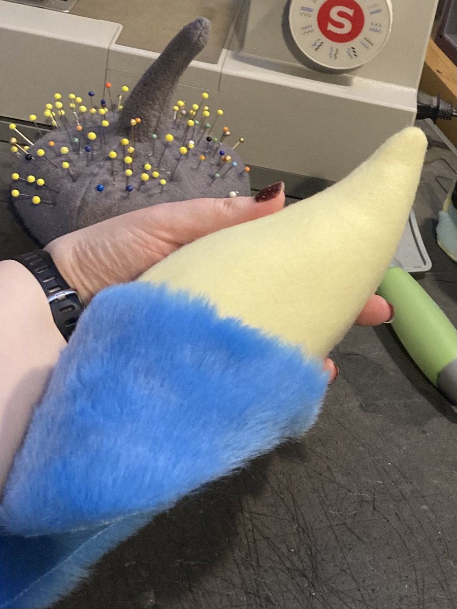 RandDfursuits's tweet image. Fluffy face stage lol. Just finishing all the stitching and will start sticking this all down, and get the final trim done.
#fursuit #fursuitmaker #fursuitbuilder #fursuitwip