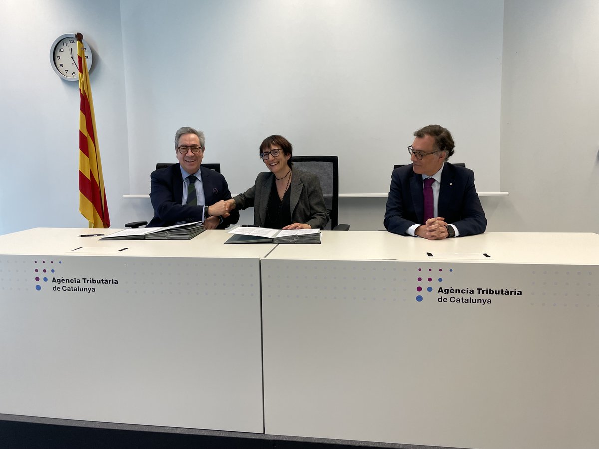 Decanato de los Registradores de Cataluña tweet media
