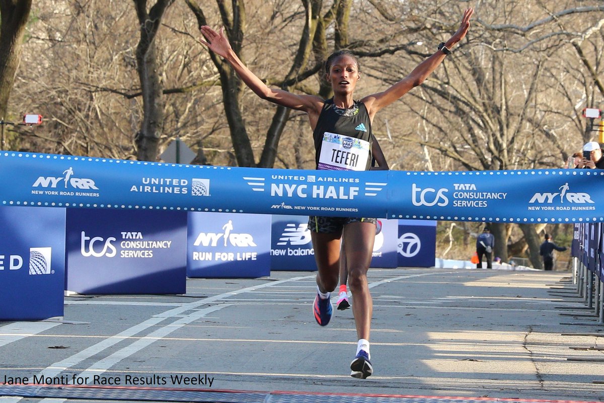 Broadcast options for Sunday's #UnitedNYCHalf:

. Local Free-to-Air: WABC, Channel 7, 06:00 EDT - 10:00 EDT.

. Pro Races (07:00 EDT to finish)
  ->Via #UnitedNYCHalf App
  ->Via ESPN App
  ->Via abc7ny.com
  ->Via NYRR's FB page &amp; Twitter account