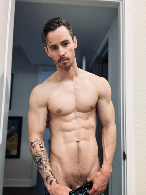 I woke up very excited today. 🥵 I need it. https://t.co/U0TAW1cCgj<a href="/tag/shibari"class="tags"><span>#shibari</span></a><a href="/tag/ropeart"class="tags"><span>#ropeart</span></a>