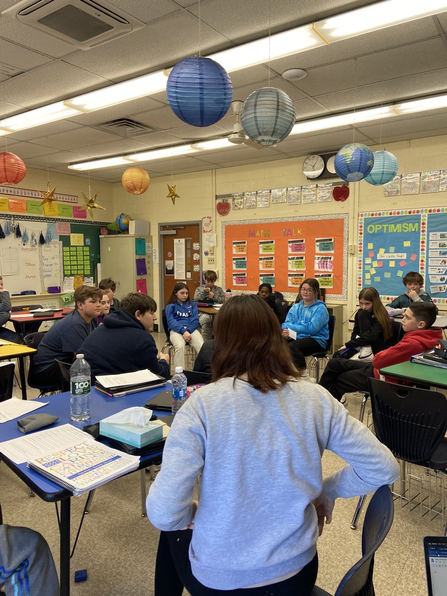 Students participated in a Socratic Seminar to share ideas about the role gravity plays in our galaxy. #ReutterRocks