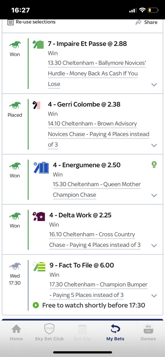 KizzaLomax's tweet photo. @FootyAccums Colombe was unlucky to not win that https://t.co/0YmqFMS2Sl