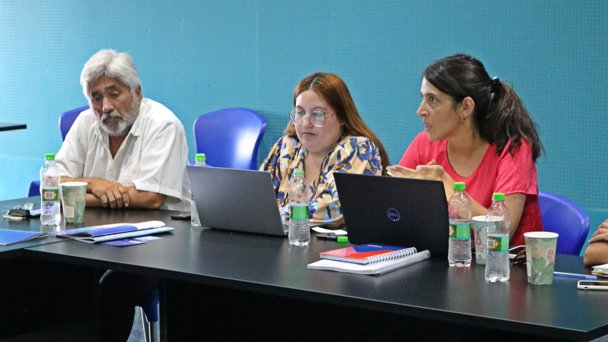 CienciaSantaFe's tweet photo. #SantaFeAlMundo | Nos reunimos con la Agencia Francesa de Desarrollo en el Acuario del Río Paraná
♻️ El encuentro se enmarca en la misión que lleva adelante la agencia en nuestra provincia, que tiene por objetivo la evaluación del proyecto "Regenera Santa Fe" que prevé financiar https://t.co/FZ2zO0vVND