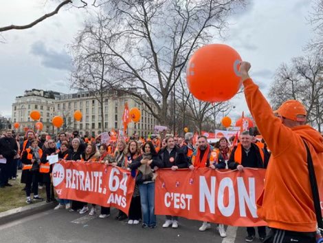 LaurentBerger44's tweet photo. Mesdames et messieurs les parlementaires, nous sommes très nombreux dans la rue aujourd’hui pour relayer cet appel à ne pas voter une loi qui pénalise les travailleurs et les travailleuses. Entendez nous. #64ansCestNon https://t.co/fPCQylmXQn