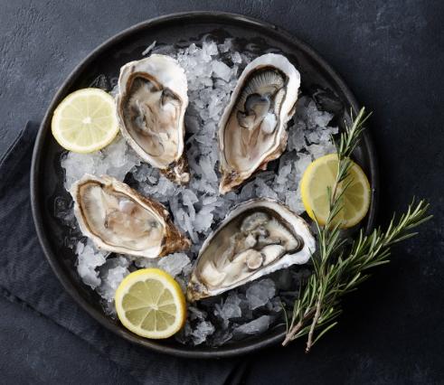 cedric_barberet's tweet image. Thursday March 16th 2023,
Holy Grail
Oyster from
Chesapeake Bay, MD
This Oyster offer Mild briny flavor with a medium texture and a complex, sweet finish.
 #OysterOfTheWeek! 
 
#ShellfishLover #OysterHead #Sustainable