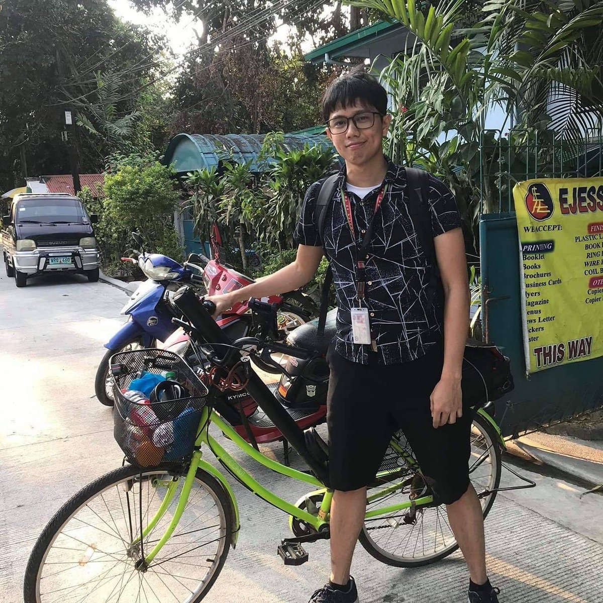 JoshuaCAgar's tweet photo. That bicycle trip that led me stranded deep in mountains when the lockdown began due to the Covid-19 pandemic. March 16, 2020 🧵

From UP, I went to Erik’s place in Taytay. Then upon embarking to a roundabout journey to the North onboard my bicycle, the lockdown suddenly began. https://t.co/m8gou2UTlG