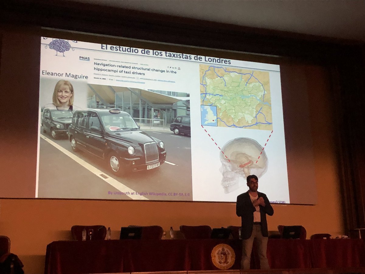 SilviaGHerrador's tweet photo. Súper interesante la jornada organizada por el #AñoCajal del @IBGM_es y la @SENC_ con @ConchiLillo, @JorgeVaGL y Cristina Nombela en la Facultad de Medicina de la @UVadivulga
Con los alumnos de #LAB_GF del @gregorioferva https://t.co/7tmuuWojd2