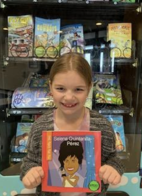 EWlibrary50's tweet image. Congratulations to these wildcats! They earned FREE books from our vending machine. #pbis #LifeintheW @IamJoryJohn #Flyguy @SelenaLaFlor @DrewDaywalt @rachelvailbooks @Woodland50News