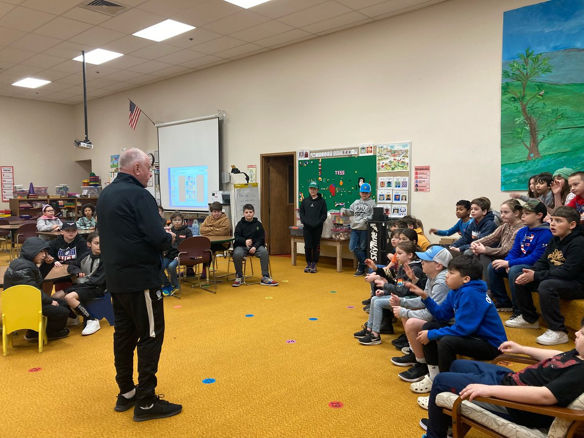 Coach Mike speaking to one of our local schools at @wwschools about 
Soccer. It was an honor talking to the future of Blue Devil Soccer 🫶🏻

It’s always a great day to be a Blue Devil. 😈

#bluedevils #team #family #supportingothers #thankful #futureIsBright #soccer