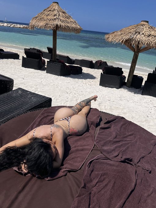 Which view is better https://t.co/IffiGvjwVn