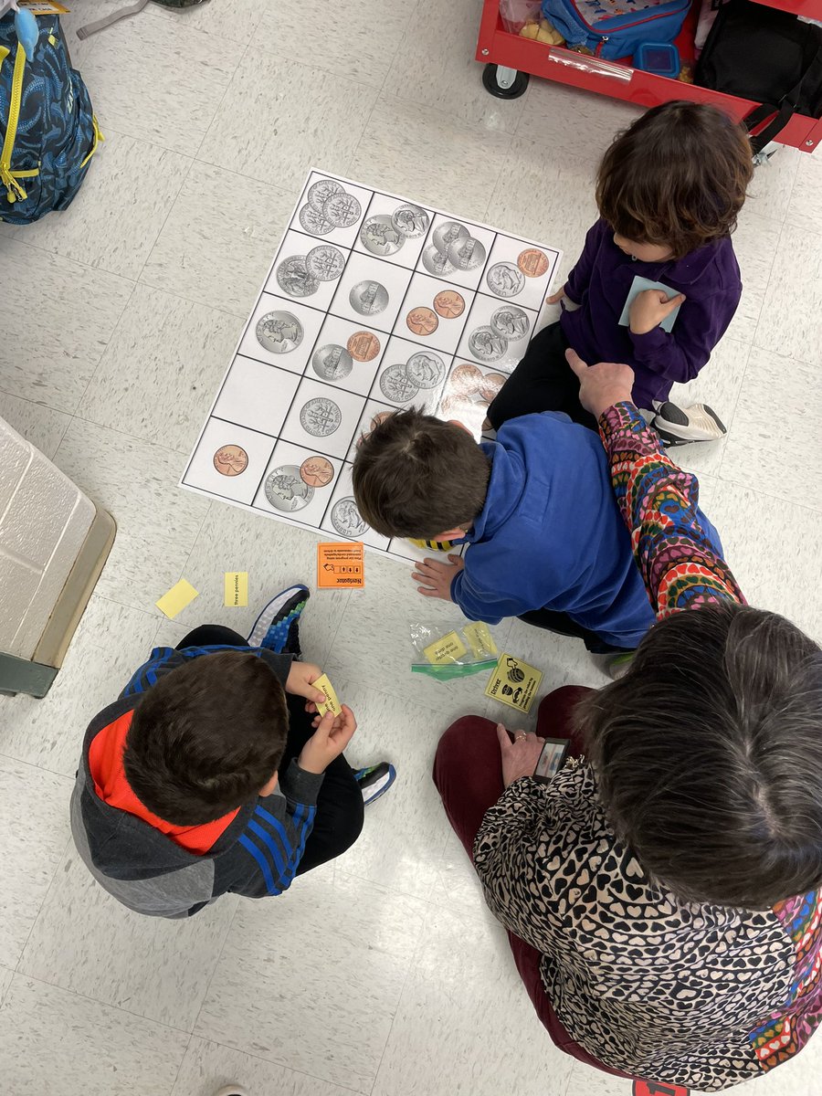 MillRunLCPS's tweet image. Mrs. Frattali’s kinders taught Mrs. Damewood how to use BeeBots for their coin review during our Learning Walk today. #mres23 #CSforLCPS @MrsVP_IFT