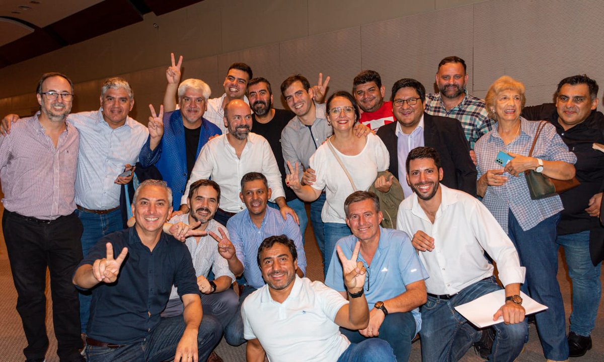 pablomrc's tweet photo. Plenario Partido Justicialista Capital. Todos unidos detrás de los compañeros Juan Schiaretti Presidente, Martín Llaryora Gobernador y Daniel Passerini Intendente. https://t.co/QdURr5qATh