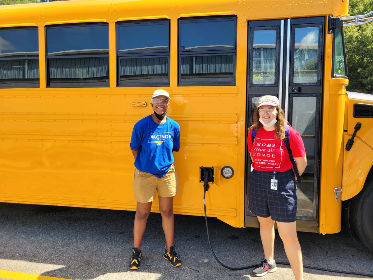 Thank you @SenatorWarnock for working to include funding for #ElectricSchoolBuses in next year's budget! US school buses are the largest public transit fleet in the country, and their young riders deserve to breathe #CleanAir on the way to school!