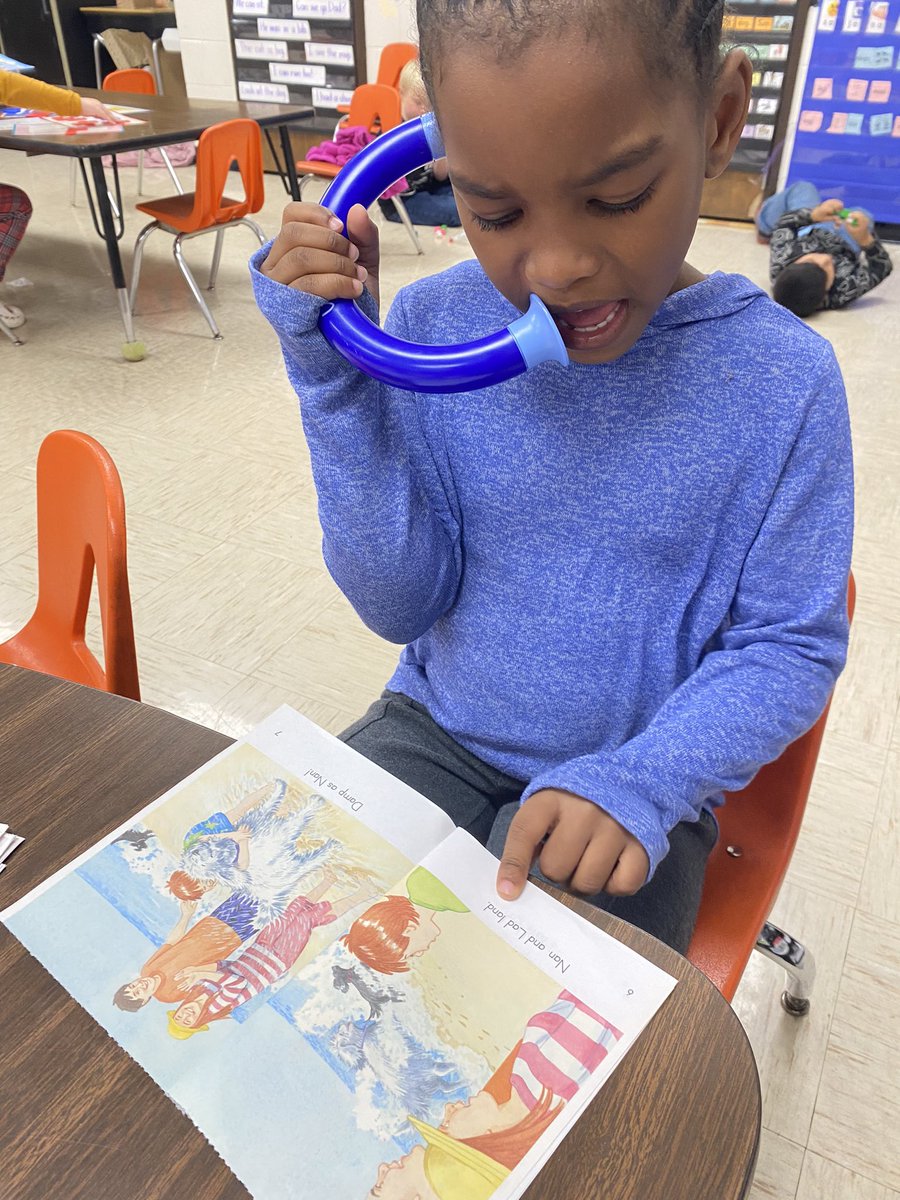 Briana Lindsey tweet media