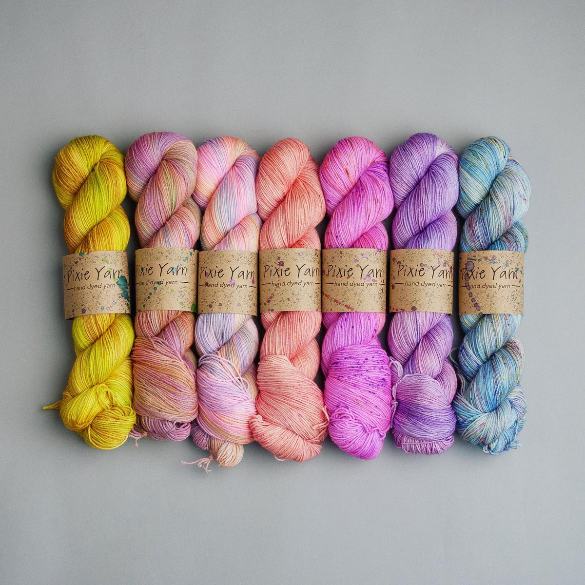 PixieYarn's tweet photo. There are also a selection of funky new spring colours coming with me to eastangliayarnfestival 

Woo hoo! So looking forward to some yarn drying weather!

Coming to my online shop end of March.
.
.
#handdyedyarn #springyarn #pixieyarn #yarnshow #indieyarndyerslife #eayf #eastan https://t.co/80tvkJgOOF