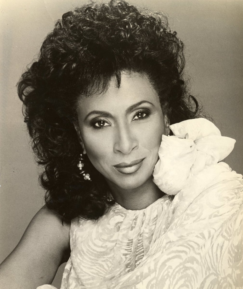 #WomensHistoryMonth Did you know that renowned opera singer, Barbara Conrad was raised in Kerr County, TX, which is home to at least one #texasfreedomcolony? Check out her life story: tshaonline.org/handbook/entri…