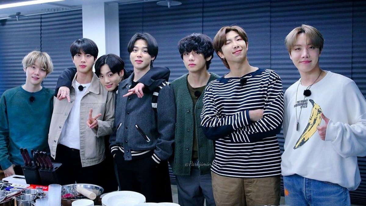 Hope942013's tweet photo. یادآوری💜
قشنگا اگه هنوز 50 رای به YTC ندادین لطفا بیاین بدین

I’m voting for #YetToCome as the #BestMusicVideo at #iHeartAwards 2023! https://t.co/MdnV4yvDve